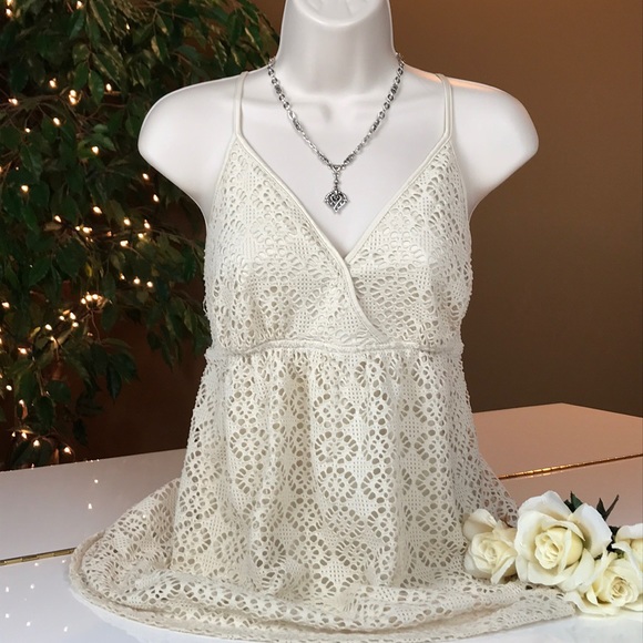 🌸EXPRESS V NECK CREAM LACE CROCHET TOP SIZE LARGE - Picture 2 of 16